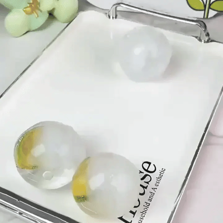 ¡Bolas de Hielo Perfectas para Cada Bebida! ❄️ Disfruta de un Enfriamiento Lento y Elegante