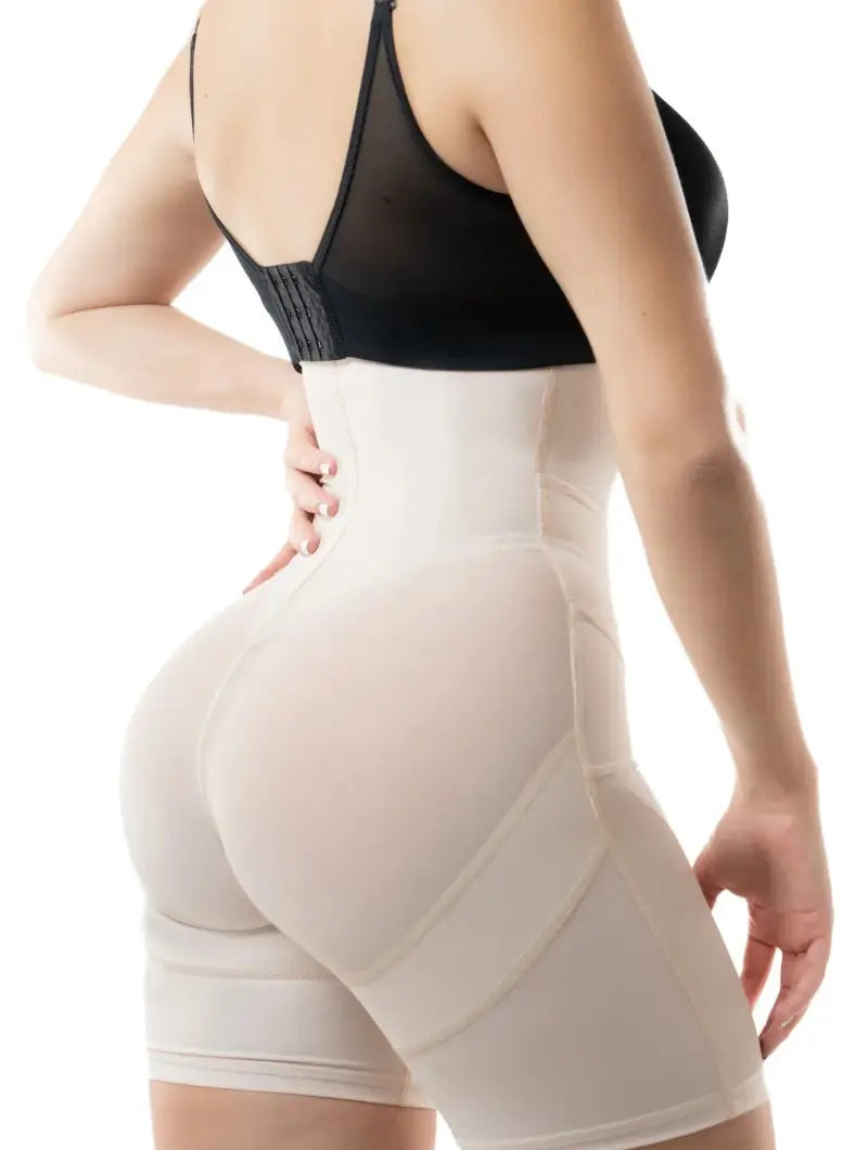 Faja moldeadora de cintura alta con control de abdomen y levanta cola