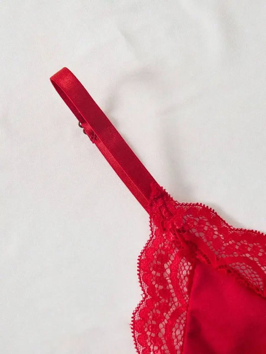 Pijama Sexy con Abertura Profunda y Orillo de Encaje (Paga 1 Lleva 2)🔥