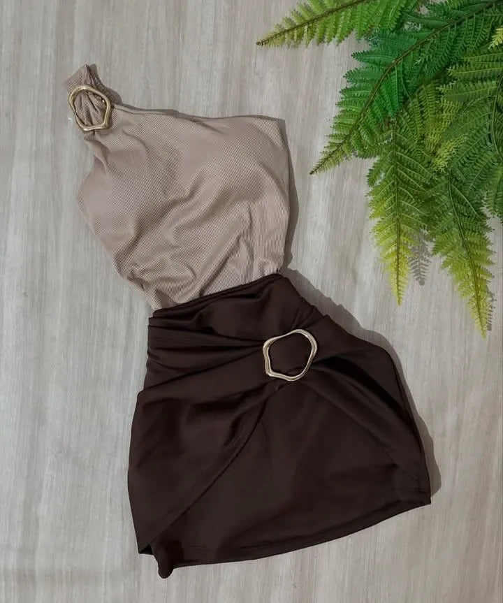 Falda Short Elegance con Hebilla Deslizante y Realce